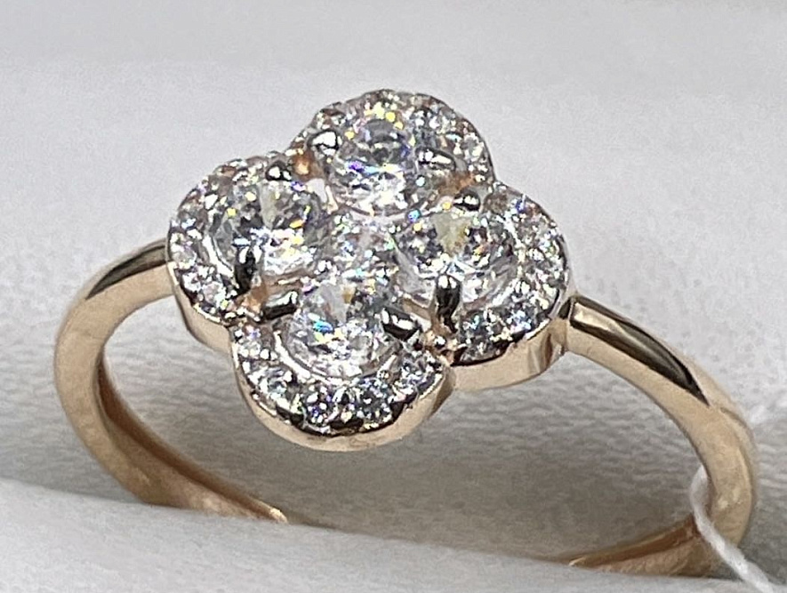 На фото Золотые кольца в Казахстане №кольцо из красного золота с фианитом 17.5 вес 1.44 г:     .