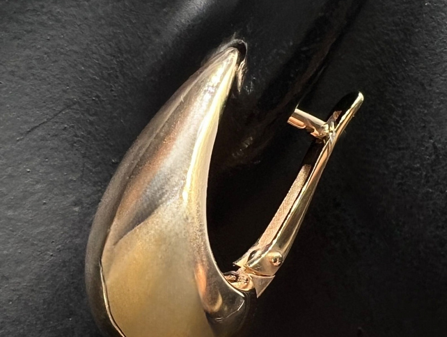 На фото Золотые серьги  №серьги из красного золота без вставки вес 5.4 г:     .